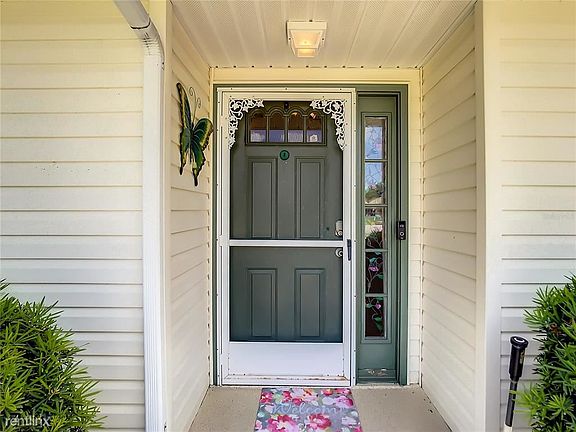 3rd image of 6348R Highland Lakes Blvd