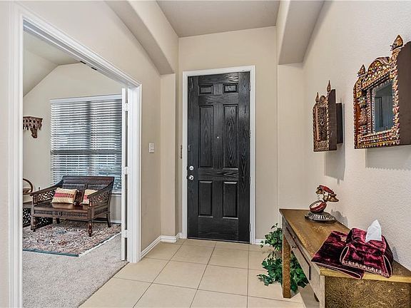 2nd image of 2412 Barranca Dr