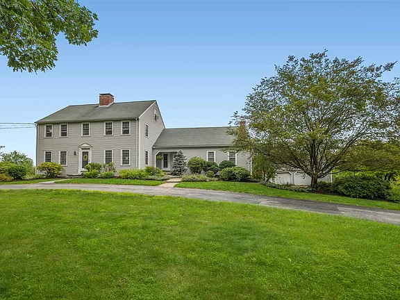 1264 Hatfield Rd Contoocook Nh 03229 Mls 4874465 Zillow