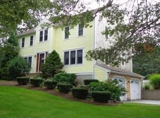 121 N Triangle Dr, Plymouth, MA 02360