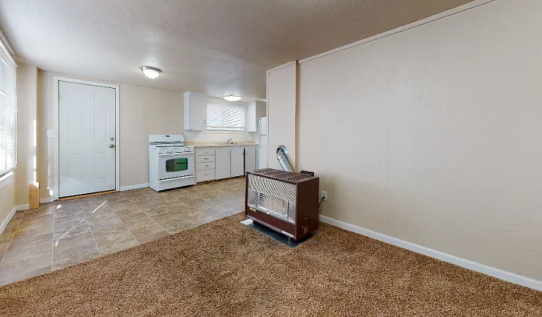 1111 Cook Ave — Photo 4