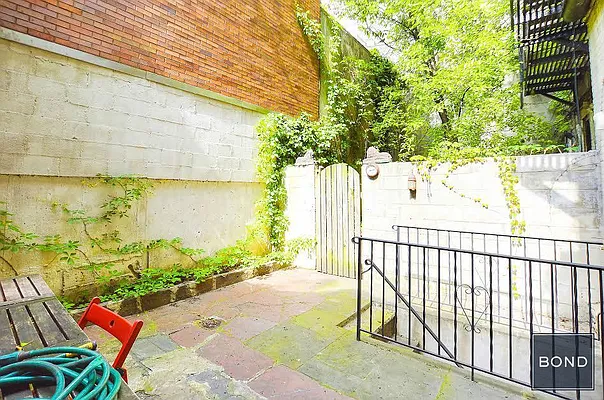 Rented by Bond New York | media 16