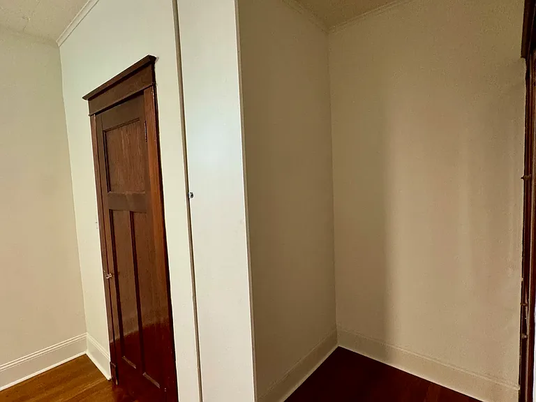 536 Aurora Ave #1/2-B — Photo 11