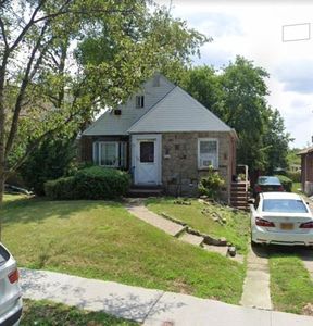18316 64th Ave, Flushing, NY, 11365