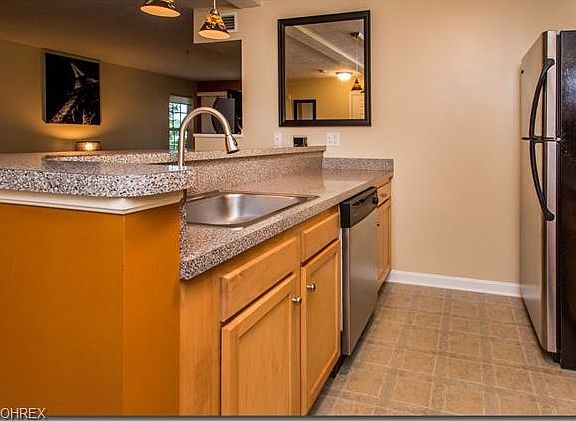 5th image of 23004 Chandlers Ln #4-108