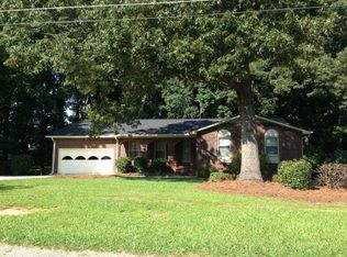 117 Greenbriar Rd, Greenwood, SC 29649