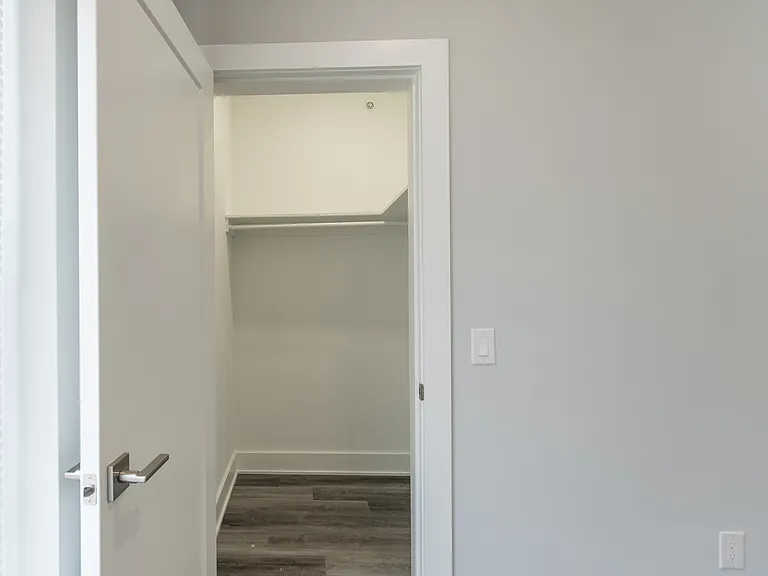 3933 Powelton Ave #401 — Photo 15