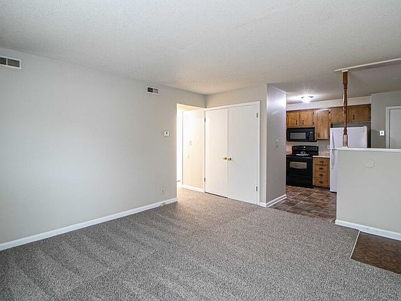 3rd image of 1437C McCan Dr