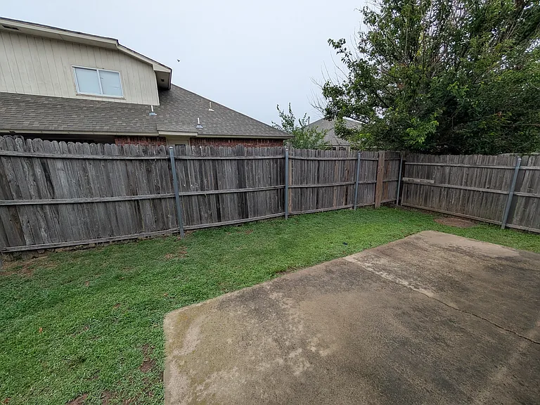 917 SW 37th St #917 — Photo 24
