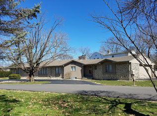 916 Springhill Rd, Shelbyville, IN 46176