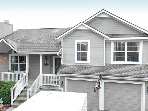 706 S Adams St, Raymore, MO 64083
