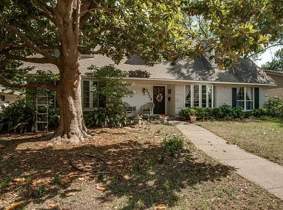 3rd image of 2223 Shady Creek Dr