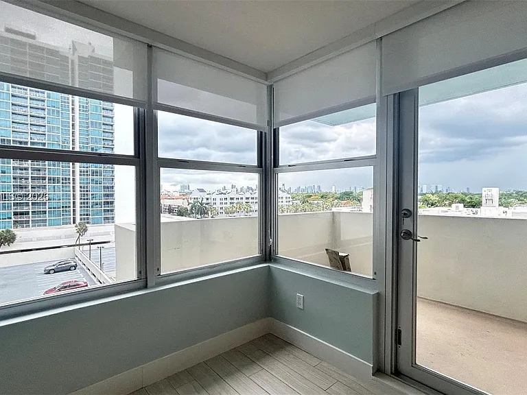 2899 Collins Ave #724 — Photo 14