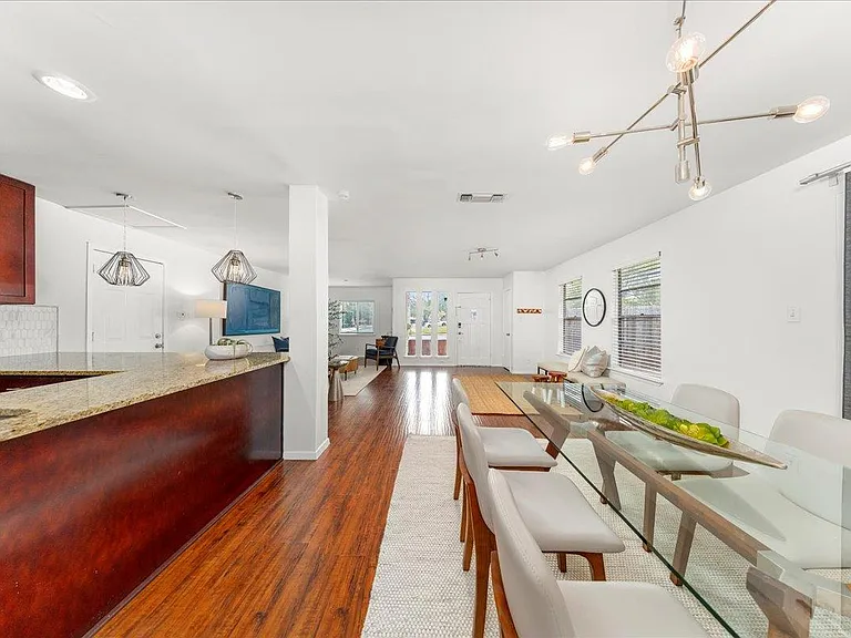 5108 Emerald Forest Dr — Photo 17
