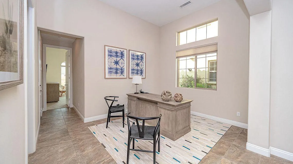 2 bed, 2.5 bath, 2034 sqft, $8,700 — Photo 4