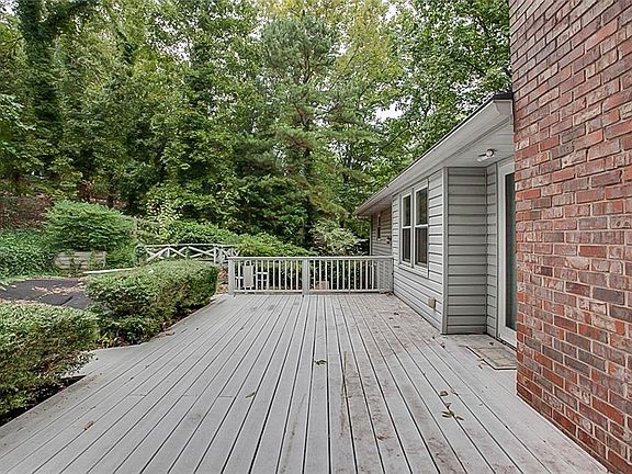 5th image of 1532 Hillhaven Dr