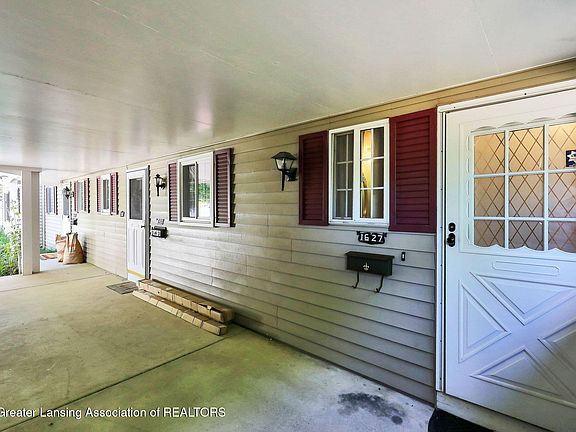 4th image of 1627 Peppertree Ln #14