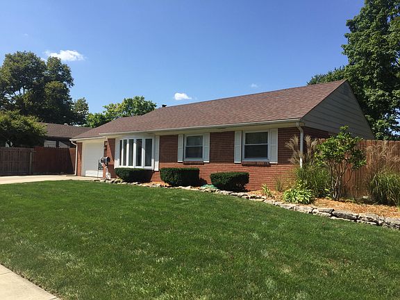 2nd image of 4788 Amesbury Way