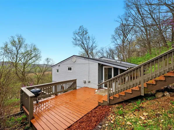 674 Meramec Dr, Ballwin, MO 63021