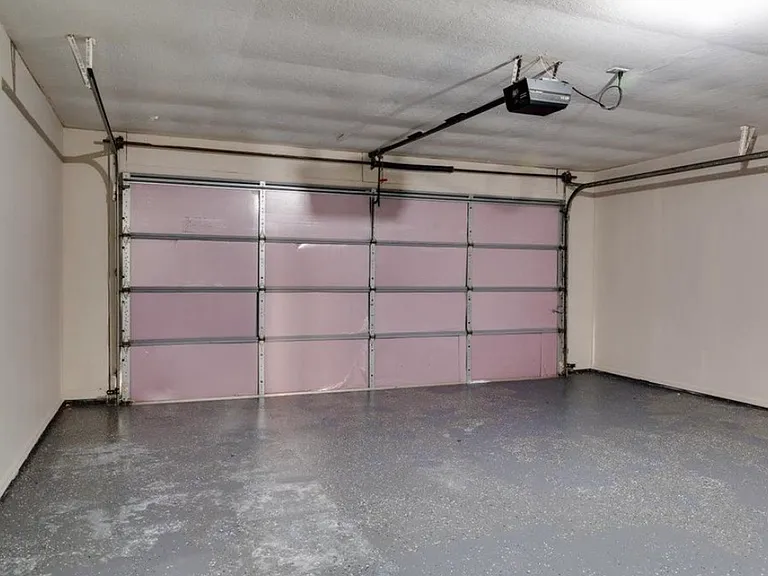4303 SW Wolf St — Photo 23