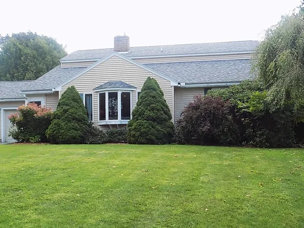 5 Lower Woods Rd S, Utica, NY 13501