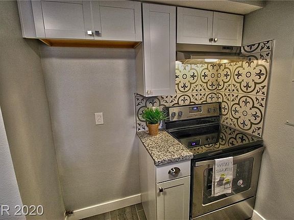 5th image of 205 E Harmon Ave APT 202
