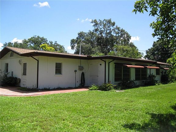 3rd image of 2491 Ambrose Ln