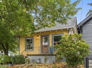2903 NE Couch St, Portland, OR 97232