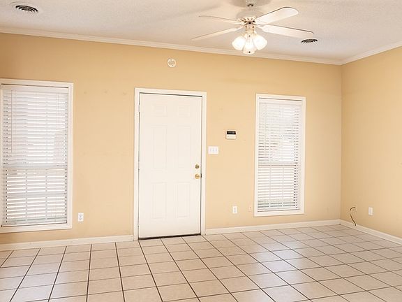 2nd image of 1602 Jackson Ave W APT 104