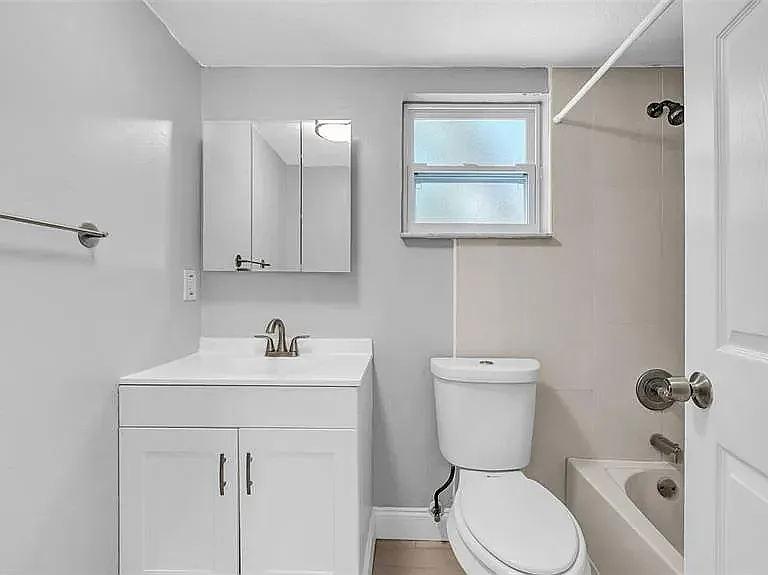 2122 Bradford St #505 — Photo 11
