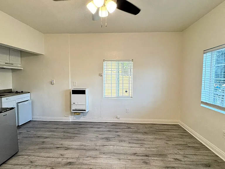 934 Arapahoe St #100 — Photo 1