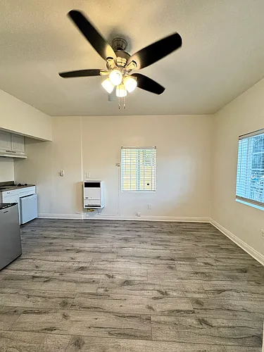934 Arapahoe St #100 Photo 1