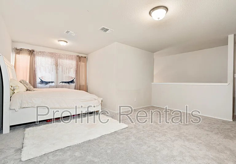 6800 Mustang Creek Rd — Photo 32
