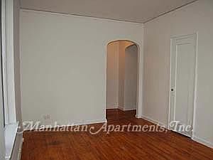 3rd image of 37 W 13th St