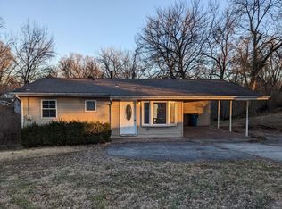 204 Bethesda Dr, Belleville, IL