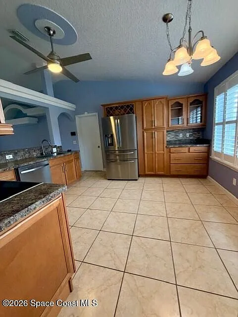 3 bed, 2.5 bath, 1580 sqft, $2,300 — Photo 4