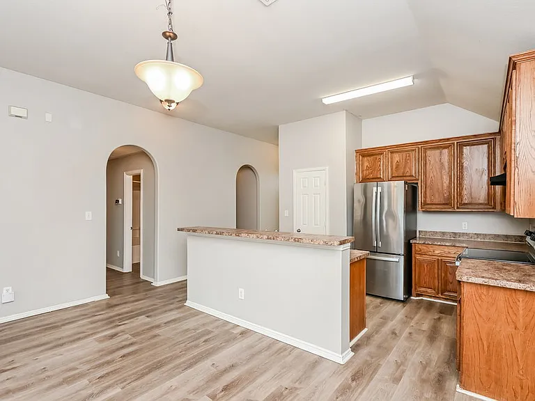 9324 Cynthia Ct — Photo 6