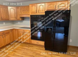 3027 18th St S, Fargo, ND 58103
