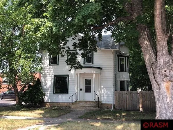 411 W Mulberry St, Saint Peter, MN 56082