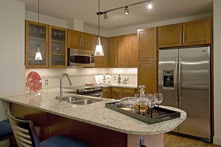 1st image of 1400 McKinney St Unit 1006