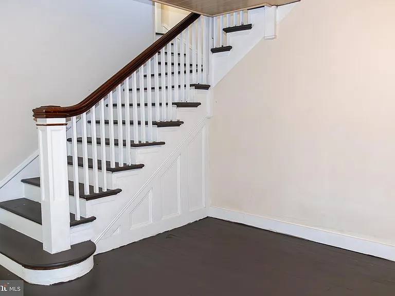 124 Washington Rd #2 — Photo 16