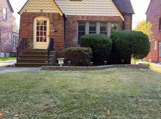 64 E 213th St, Euclid, OH 44123