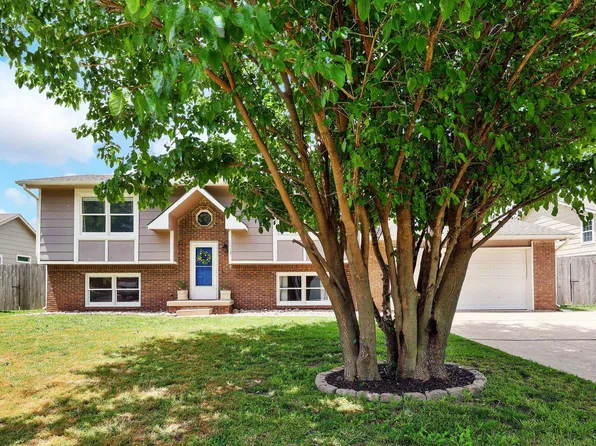 1113 McCaskey Dr, Rose Hill, KS 67133