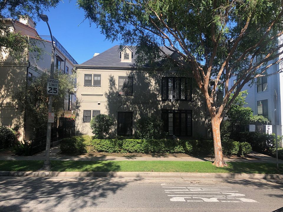 Beautifully furnished Beverly Hills Gem