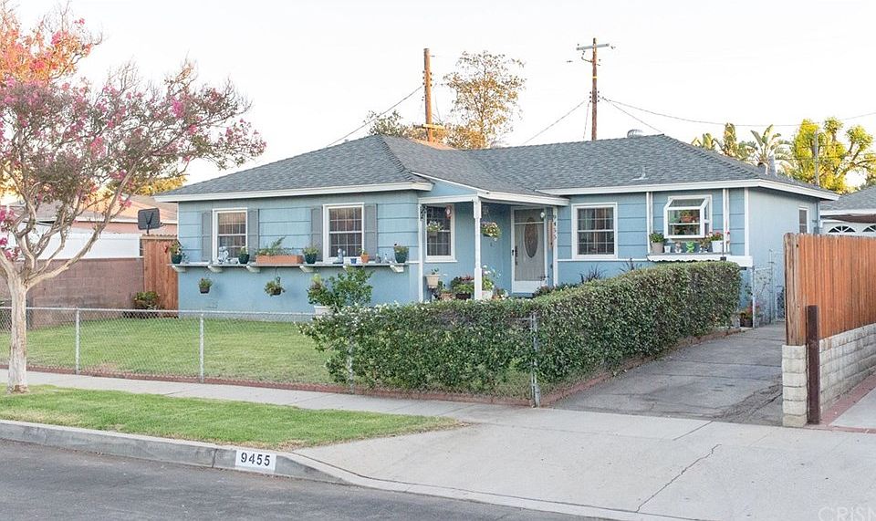 1st image of 9455 Woodale Ave