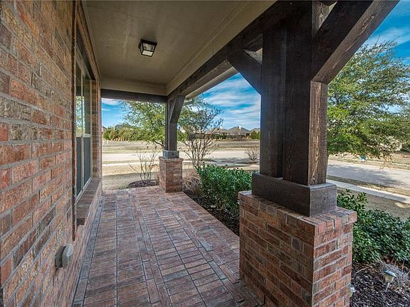 2nd image of 3205 Thicket Dr