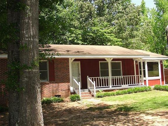 2nd image of 338 Pinehurst Dr