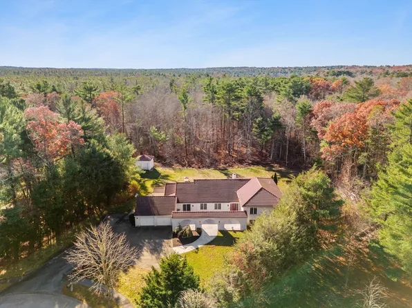 27 Karen Ln, Dartmouth, MA 02747