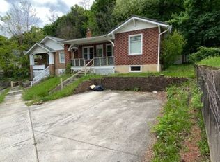 732 Gephart Dr, Cumberland, MD 21502