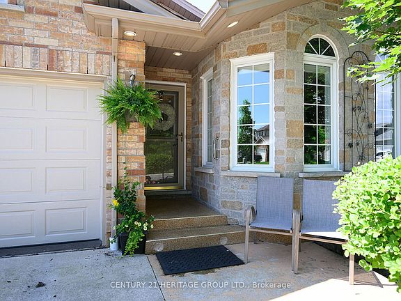 2nd image of 3912 Durban Ln